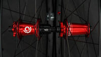 Red i9 Hydra Classic hubs